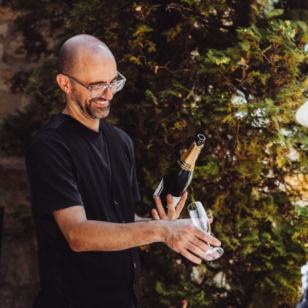 Service de boissons traiteur à Lyon avec cocktails, softs et champagne pour événement